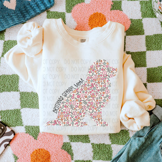 Brittany Spaniel Dog Mom-Comfort Color Sweatshirt