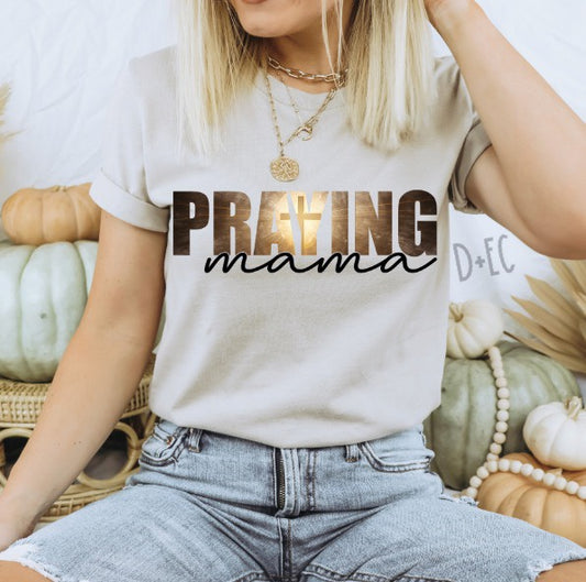 Praying mama - Comfort Color