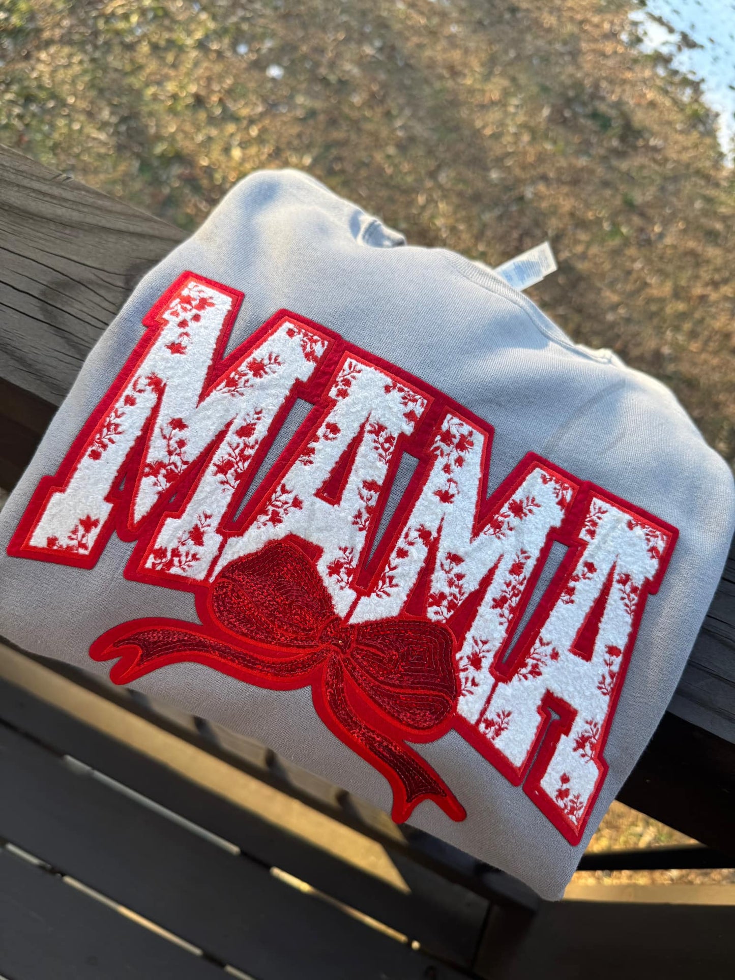 MAMA red bow-Completed Embroidery Patch Sweatshirt