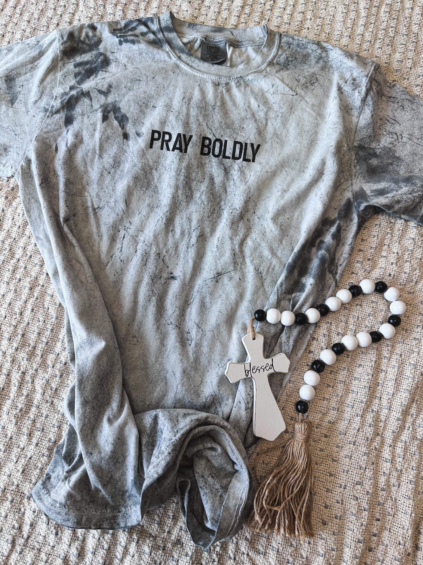 Pray Boldy- dtf - small script