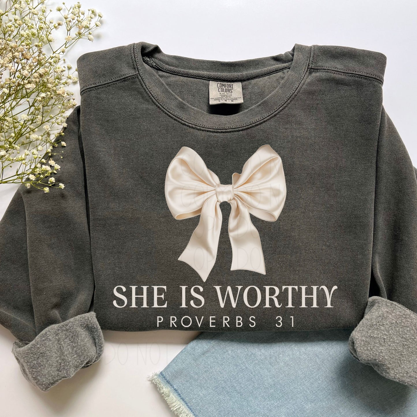 She is worthy BOW - DTF Transfer