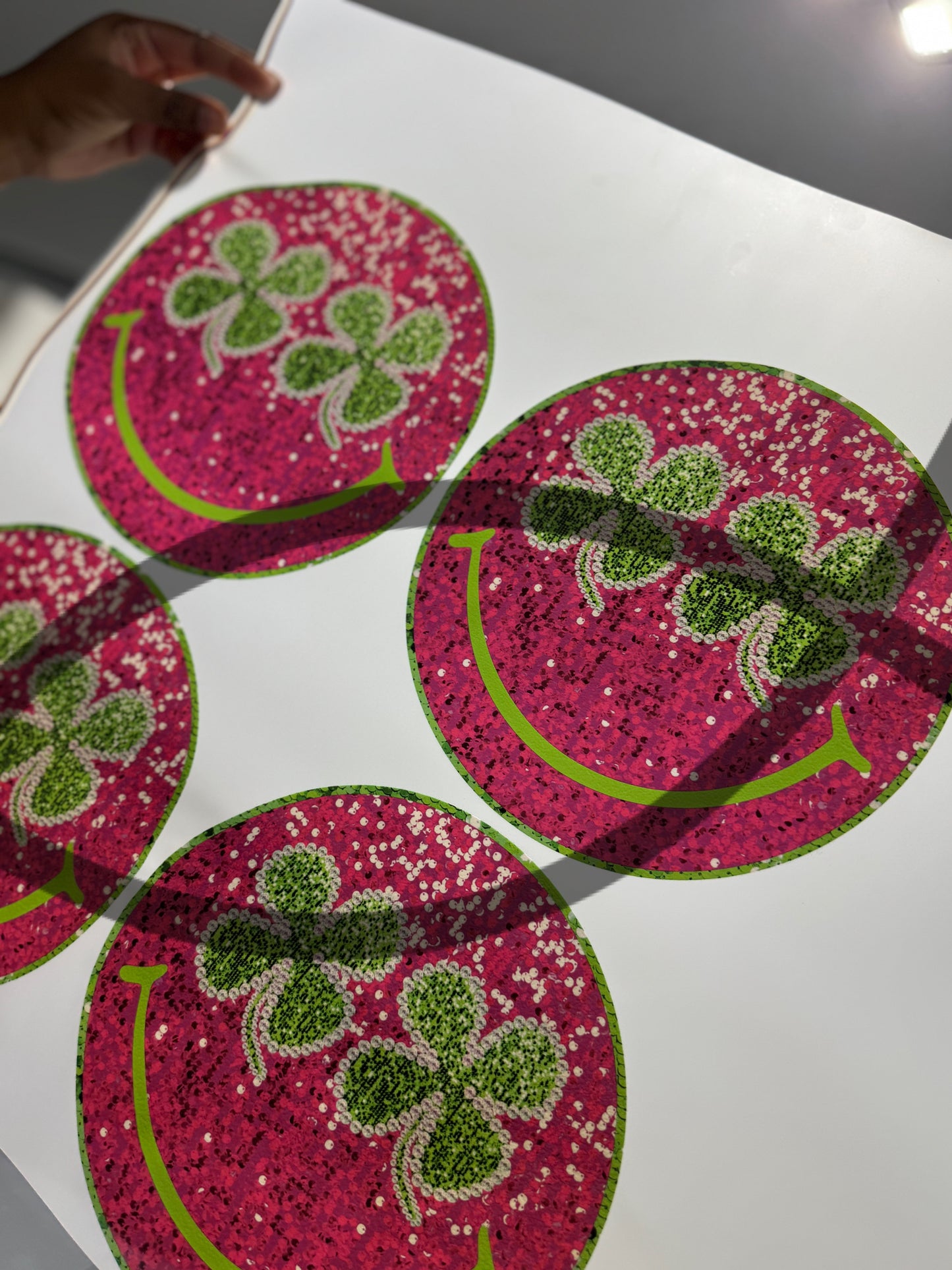St Patrick’s Face - Sparkly . No real glitter or sequin. -9 inches longest side- DTF